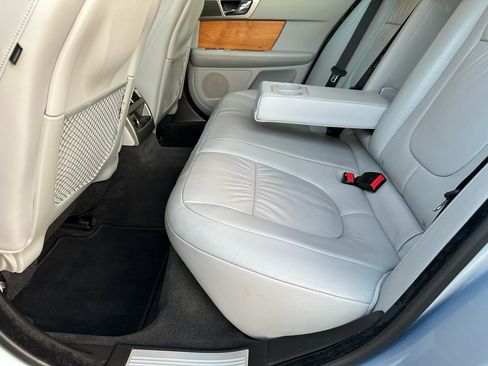 Used 2011 Jaguar XF Supercharged image 5
