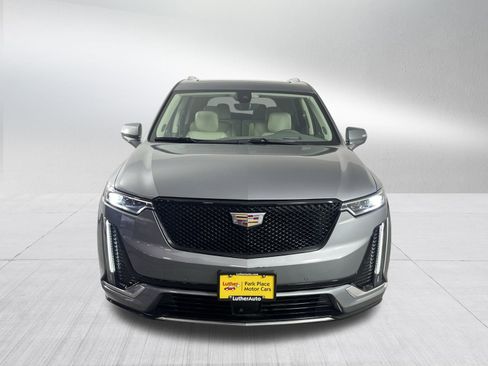Used 2023 Cadillac XT6 Premium Luxury w/ Technology Package image 2