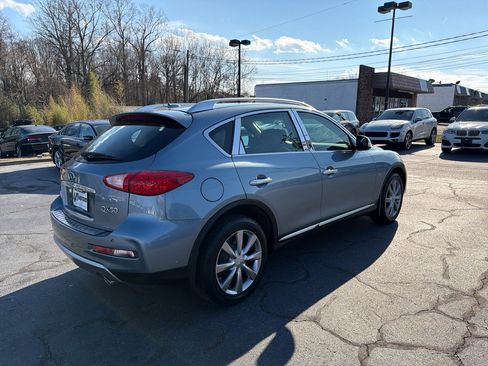Used 2017 INFINITI QX50 AWD w/ Premium Plus Package image 5