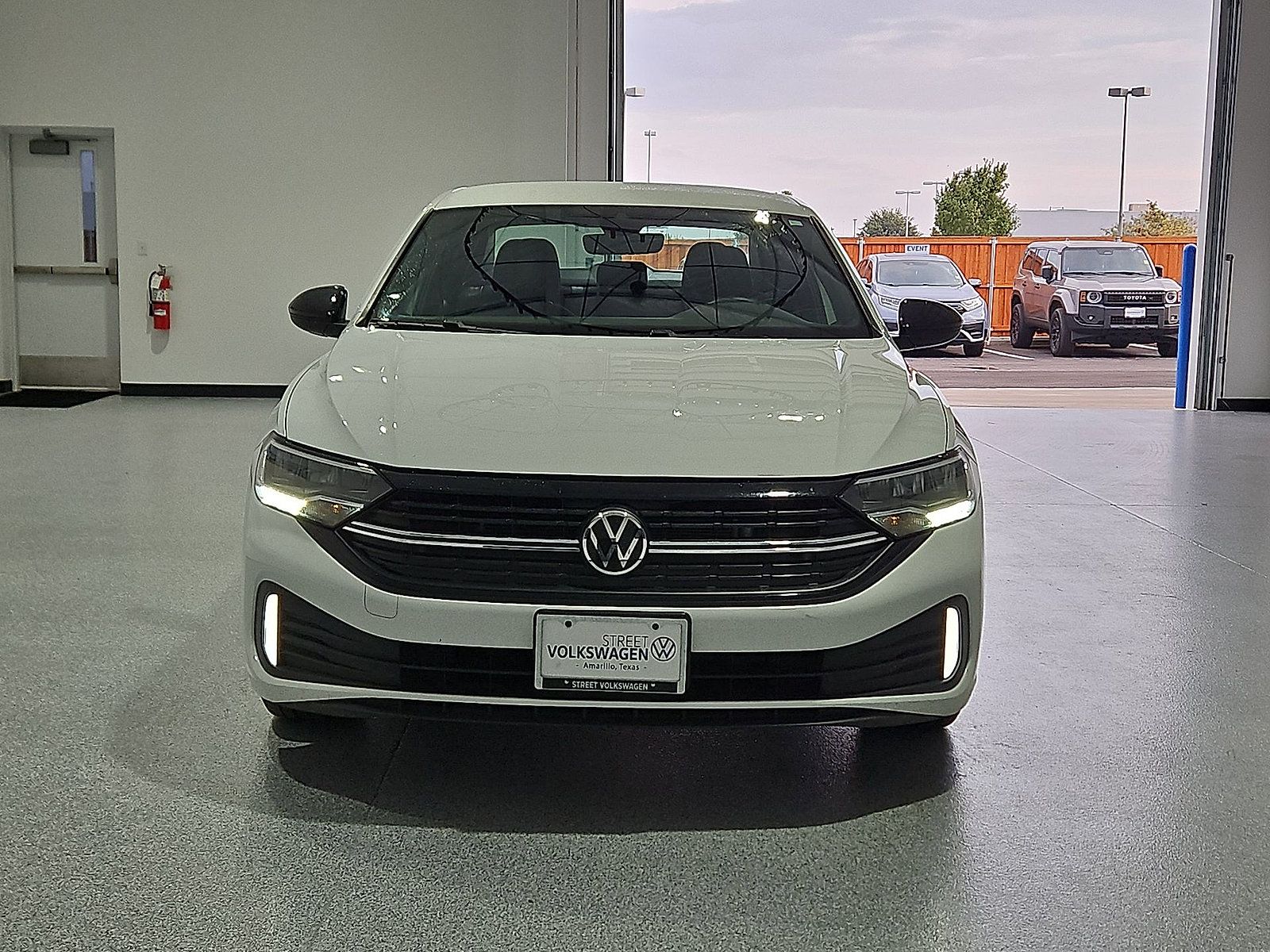 Used 2024 Volkswagen Jetta Sport FWD image 3