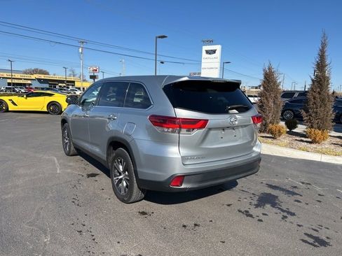 Used 2019 Toyota Highlander LE image 8
