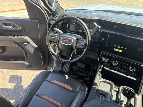 Used 2024 GMC Sierra 2500 AT4 w/ AT4 Preferred Package AWD/4WD image 23