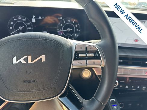 Used 2025 Kia Telluride SX Prestige image 22