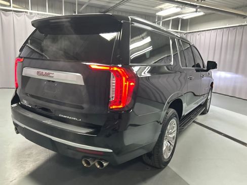 Used 2024 GMC Yukon XL Denali image 7