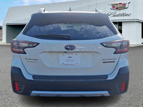 Used 2021 Subaru Outback Touring XT image 5