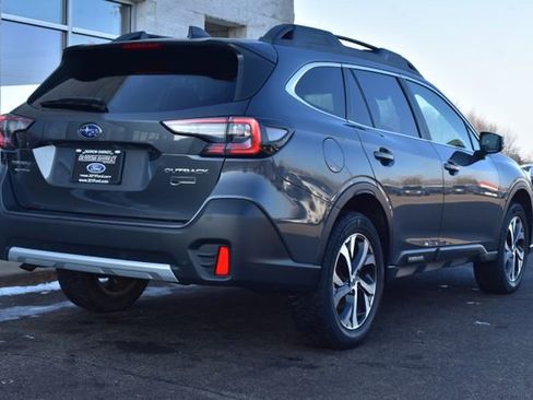 Used 2022 Subaru Outback Limited image 11