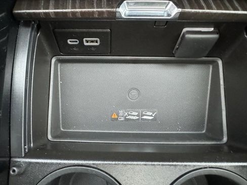 Used 2023 GMC Yukon Denali image 19