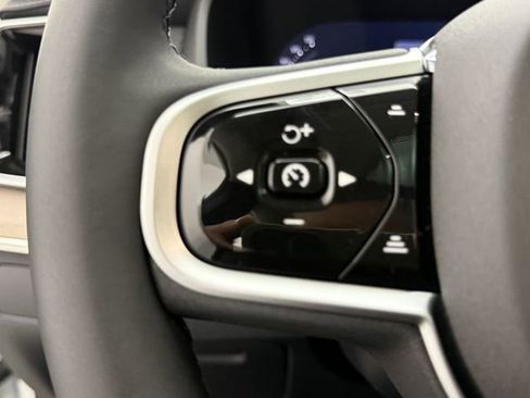 New 2026 Volvo XC90 B5 Core image 16