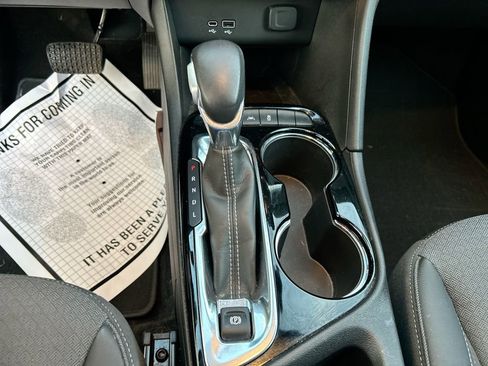 Used 2024 Buick Encore GX Preferred FWD image 19
