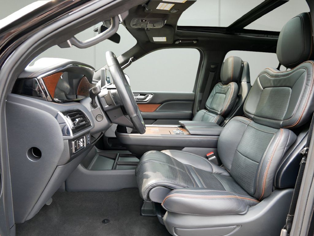 Used 2024 Lincoln Navigator Black Label AWD/4WD image 10