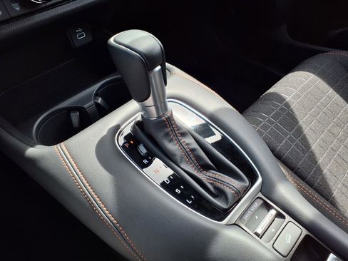 Certified 2024 Honda HR-V Sport image 12
