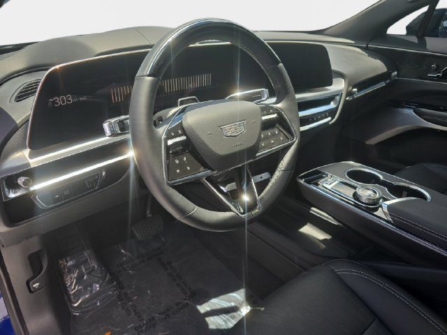 Used 2026 Cadillac Lyriq Signature Sport AWD/4WD image 25