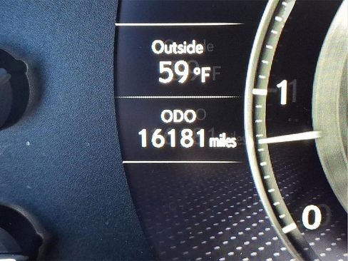 Used 2023 Lexus LX 600 4WD w/ Luxury Package image 24