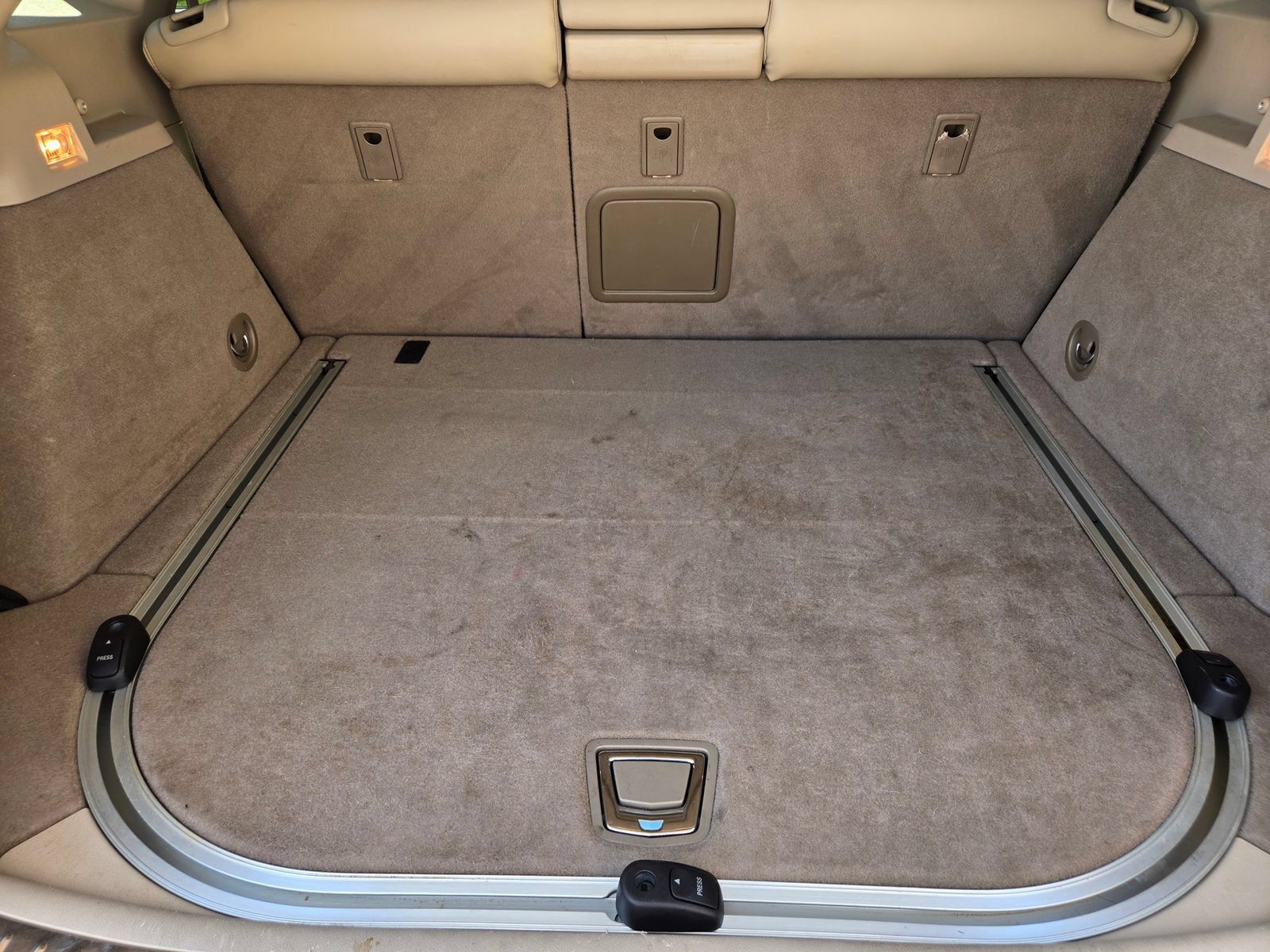 Used 2012 Cadillac SRX Premium FWD image 27