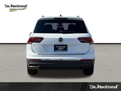 Used 2022 Volkswagen Tiguan SE image 6