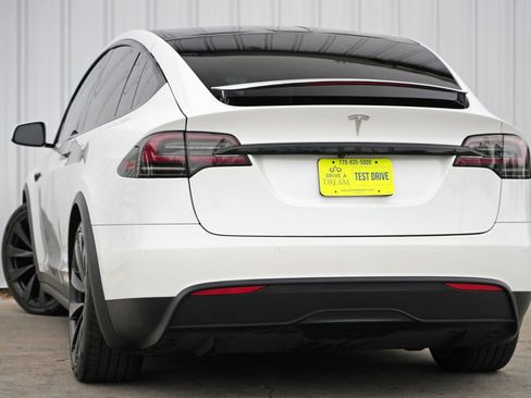 Used 2023 Tesla Model X image 6