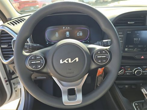 New 2025 Kia Soul LX image 28