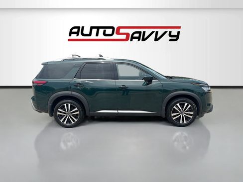 Used 2023 Nissan Pathfinder Platinum w/ Cargo Package FWD image 8