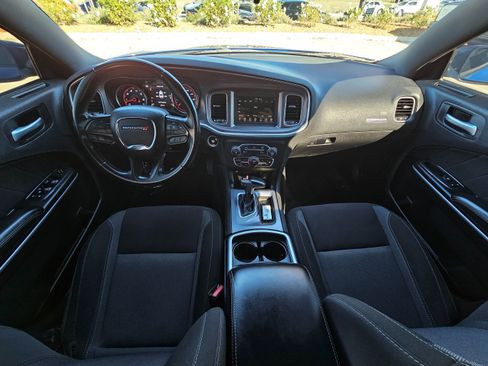 Used 2020 Dodge Charger SXT image 19