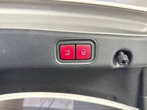 Used 2022 Mercedes-Benz E 53 AMG 4MATIC Sedan image 34