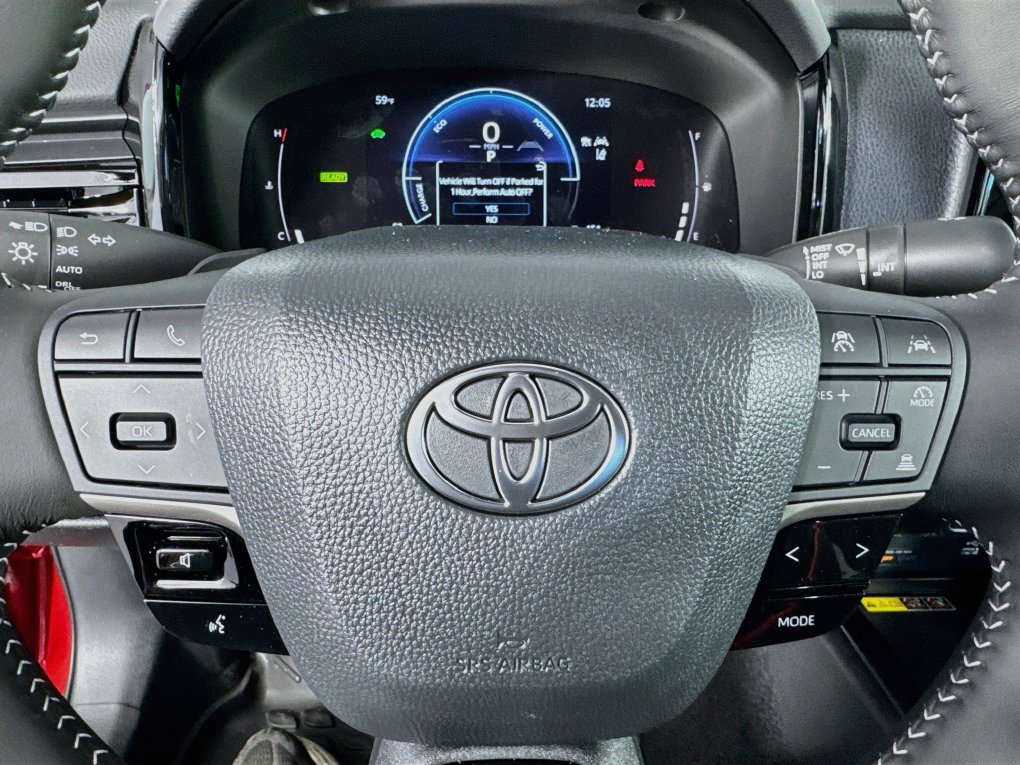 Used 2026 Toyota Camry SE FWD image 16