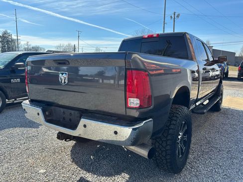 Used 2016 RAM 2500 SLT w/ Luxury Group image 6