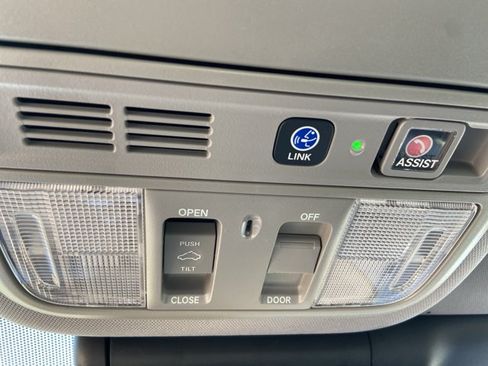 Used 2020 Honda Accord Touring image 48