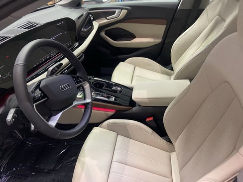 New 2025 Audi A5 2.0T Prestige w/ 19" Wheel Package image 4