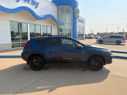 Used 2025 Subaru Crosstrek 2.5i Wilderness AWD/4WD image 11