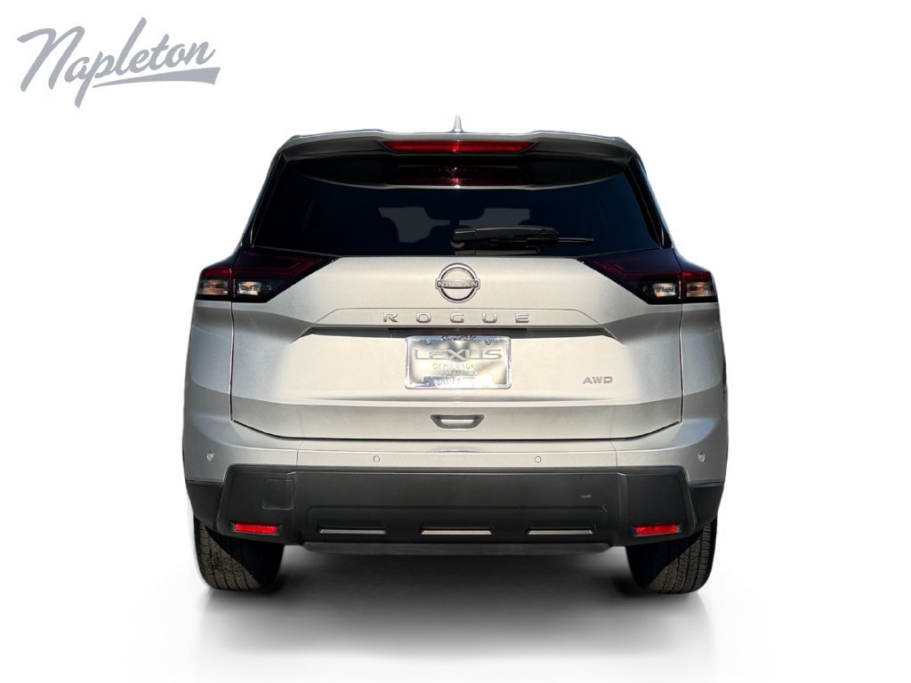 Used 2025 Nissan Rogue SV AWD/4WD image 4