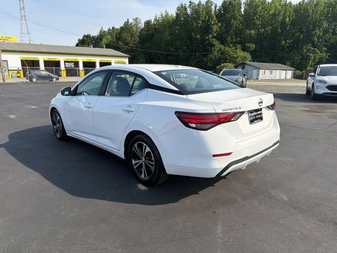 Used 2022 Nissan Sentra SV FWD image 8
