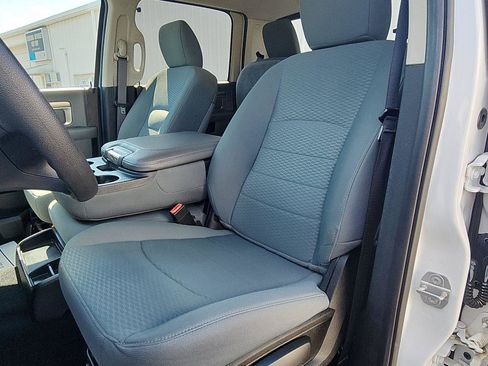 Used 2019 RAM 1500 Classic SLT AWD/4WD image 21