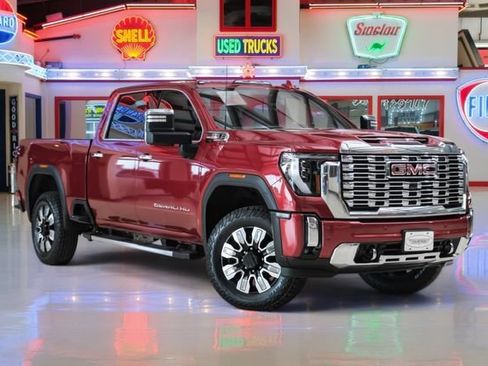 Used 2024 GMC Sierra 2500 Denali w/ Denali Reserve Package AWD/4WD image 1