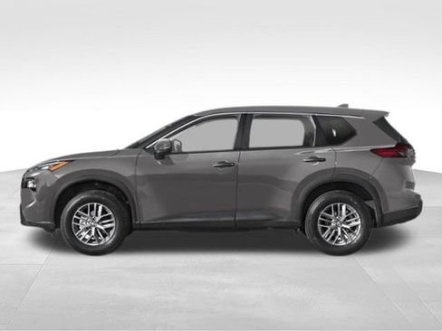 Used 2024 Nissan Rogue S FWD image 3