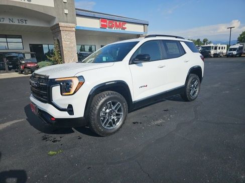 New 2026 GMC Terrain AT4 w/ LPO, Floor Liner Package image 40