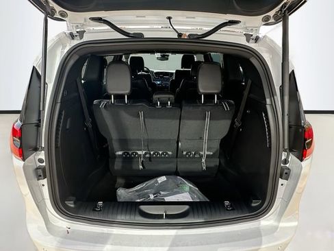New 2026 Chrysler Pacifica Select image 28