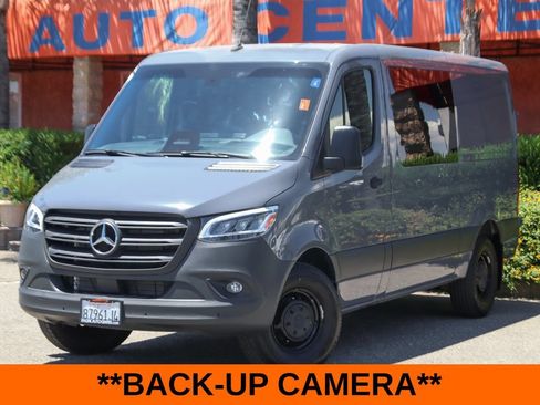 Used 2025 Mercedes-Benz Sprinter 2500 image 4