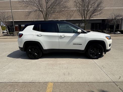 Used 2021 Jeep Compass Latitude w/ Sun and Sound Group image 7