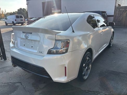 Used 2016 Scion tC image 5