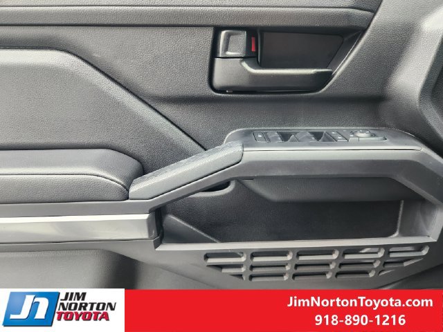 Used 2026 Toyota Tacoma SR5 AWD/4WD image 24