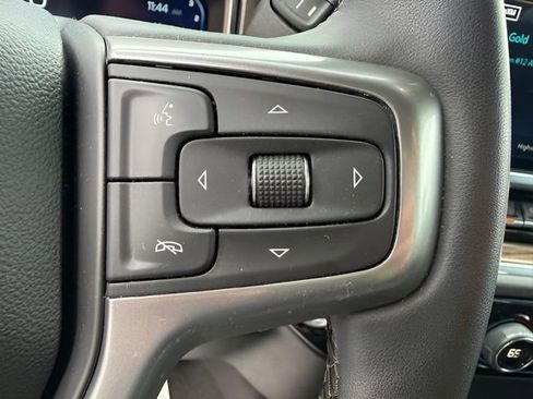 Used 2024 Chevrolet Silverado 1500 LT AWD/4WD image 33