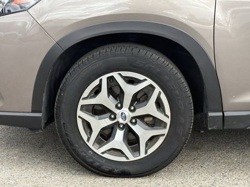 Certified 2022 Subaru Forester Premium image 10