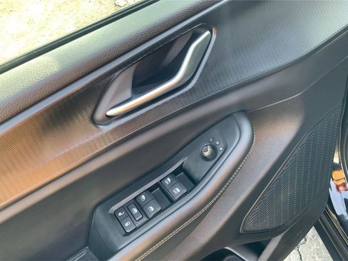 Used 2023 Jeep Grand Cherokee L Laredo image 21