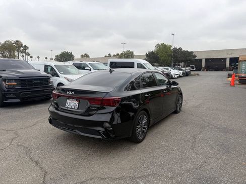 Used 2024 Kia Forte GT-Line FWD image 3