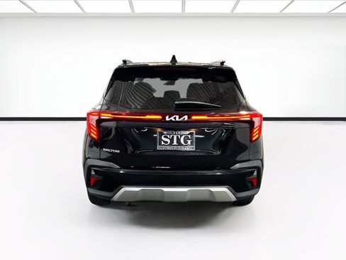 Used 2024 Kia Seltos EX image 5