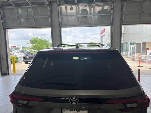 Used 2026 Toyota Grand Highlander Limited image 18