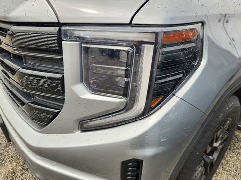 Used 2023 GMC Sierra 1500 Elevation w/ LPO, Elevation Black Package RWD image 6