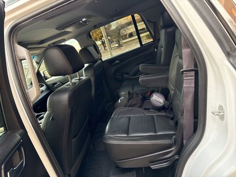 Used 2017 GMC Yukon SLT w/ Open Road Package image 9