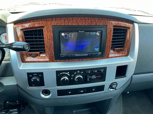 Used 2006 Dodge Ram 2500 Truck Laramie AWD/4WD image 29
