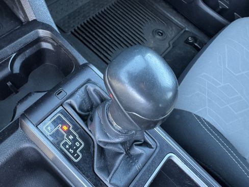 Certified 2023 Toyota Tacoma TRD Off-Road image 29